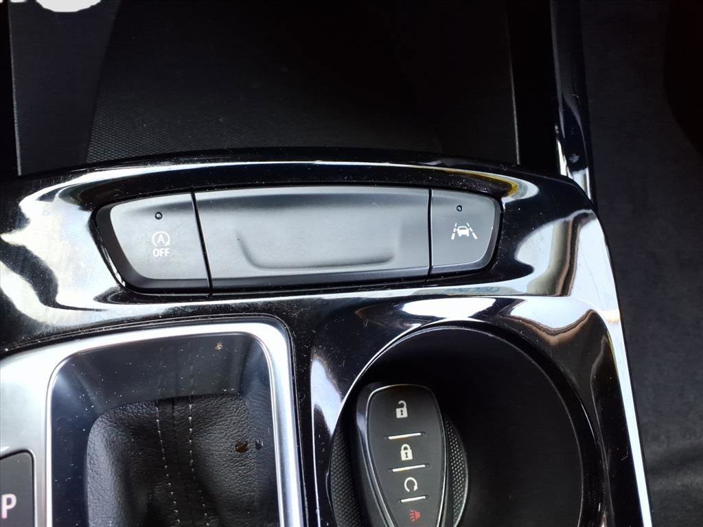 2025 Chevrolet Trax LT photo 19