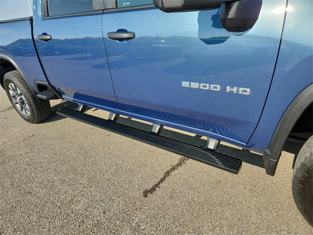 2024 Chevrolet Silverado 2500HD Custom photo 21