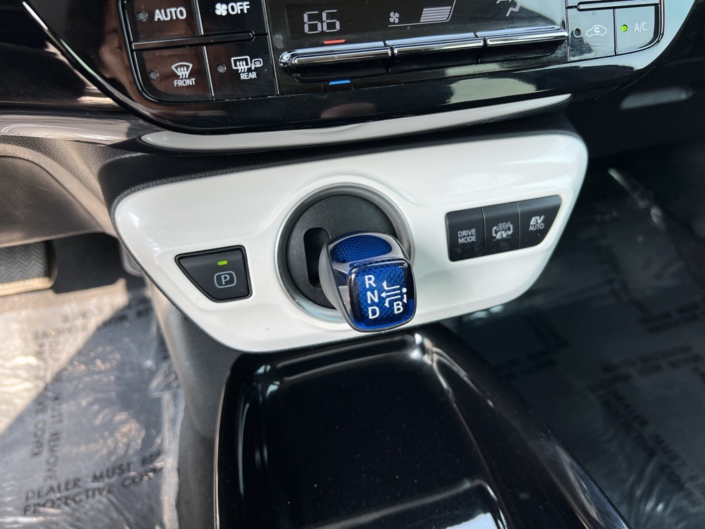 2019 Toyota Prius Prime Plus Premium Advanced photo 20