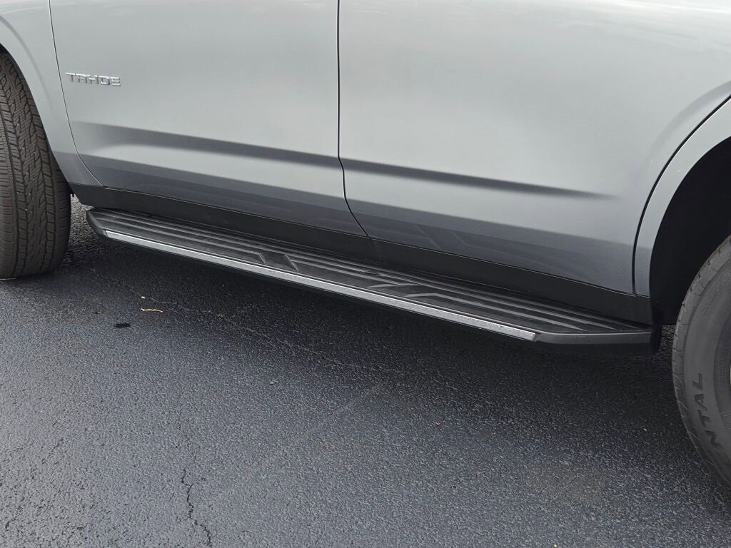2025 Chevrolet Tahoe Premier photo 14
