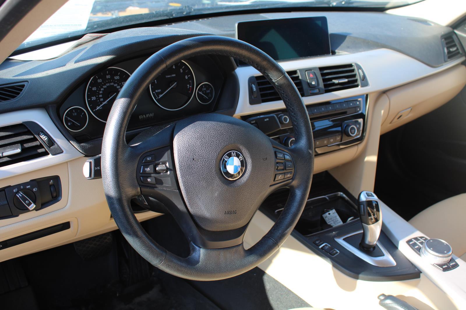 2018 Bmw 320i xDrive Sedan photo 2