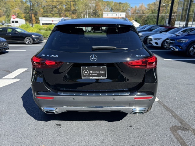 2025 Mercedes Benz GLA 250 4MATIC photo 4