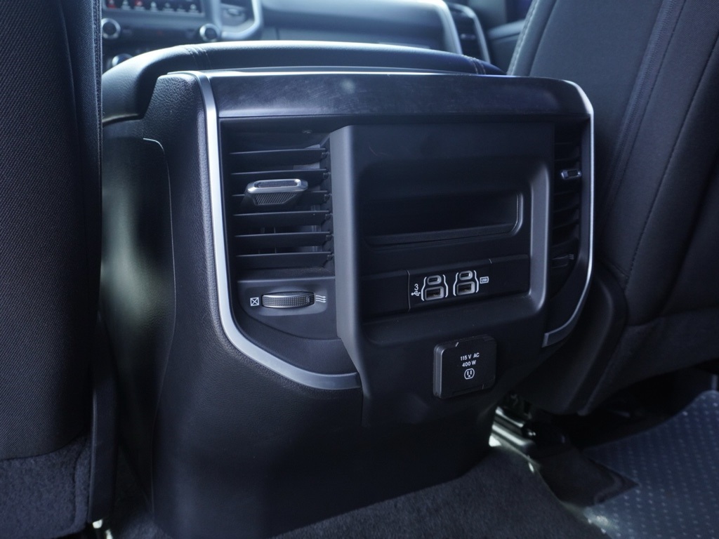 2020 Ram 1500 Big Horn Night Edition photo 20