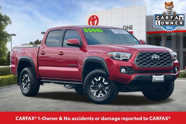 2022 Toyota Tacoma TRD Off-Road photo 2
