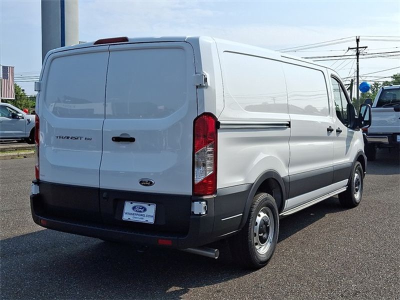 2025 Ford Transit Cargo Van photo 4