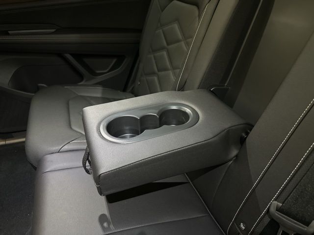 2026 Volkswagen Atlas SE Technology photo 30