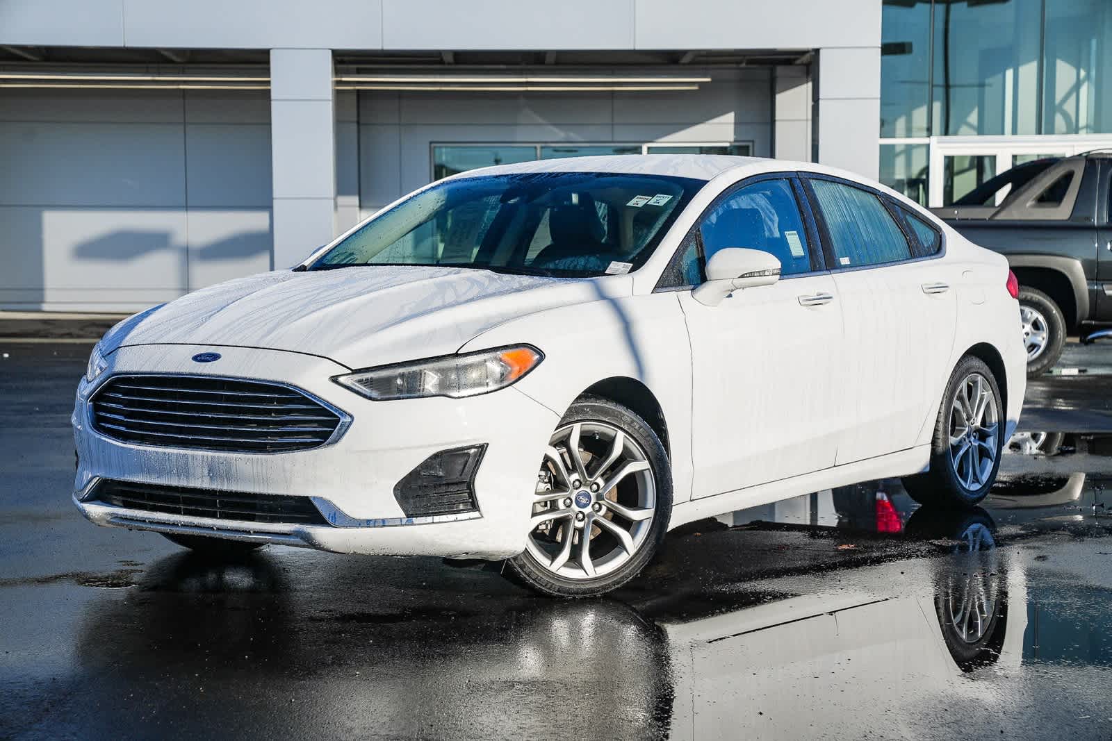 2020 Ford Fusion SEL's photo