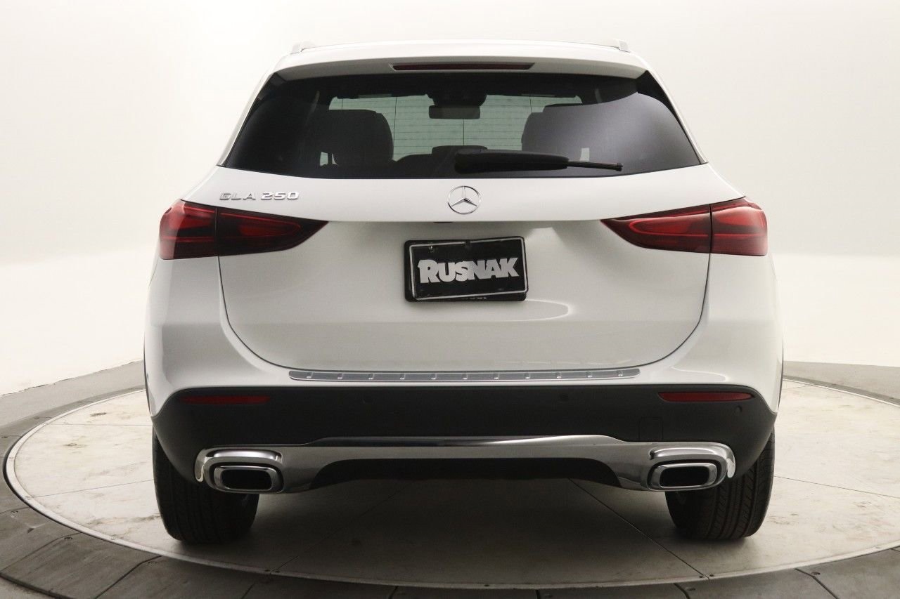 2025 Mercedes Benz GLA 250 photo 4