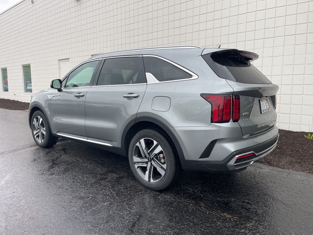 2022 Kia Sorento Plug-In Hybrid SX photo 2