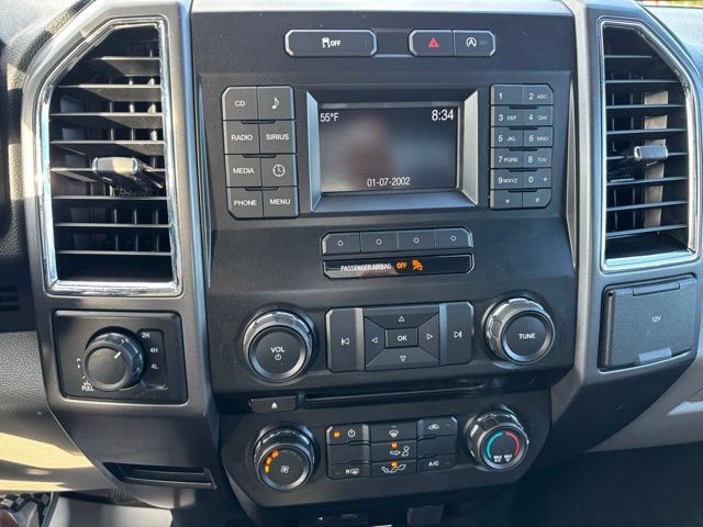 2015 Ford F-150 XLT photo 24