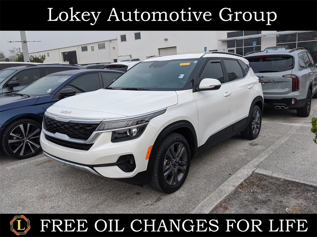 2023 Kia Seltos S's photo