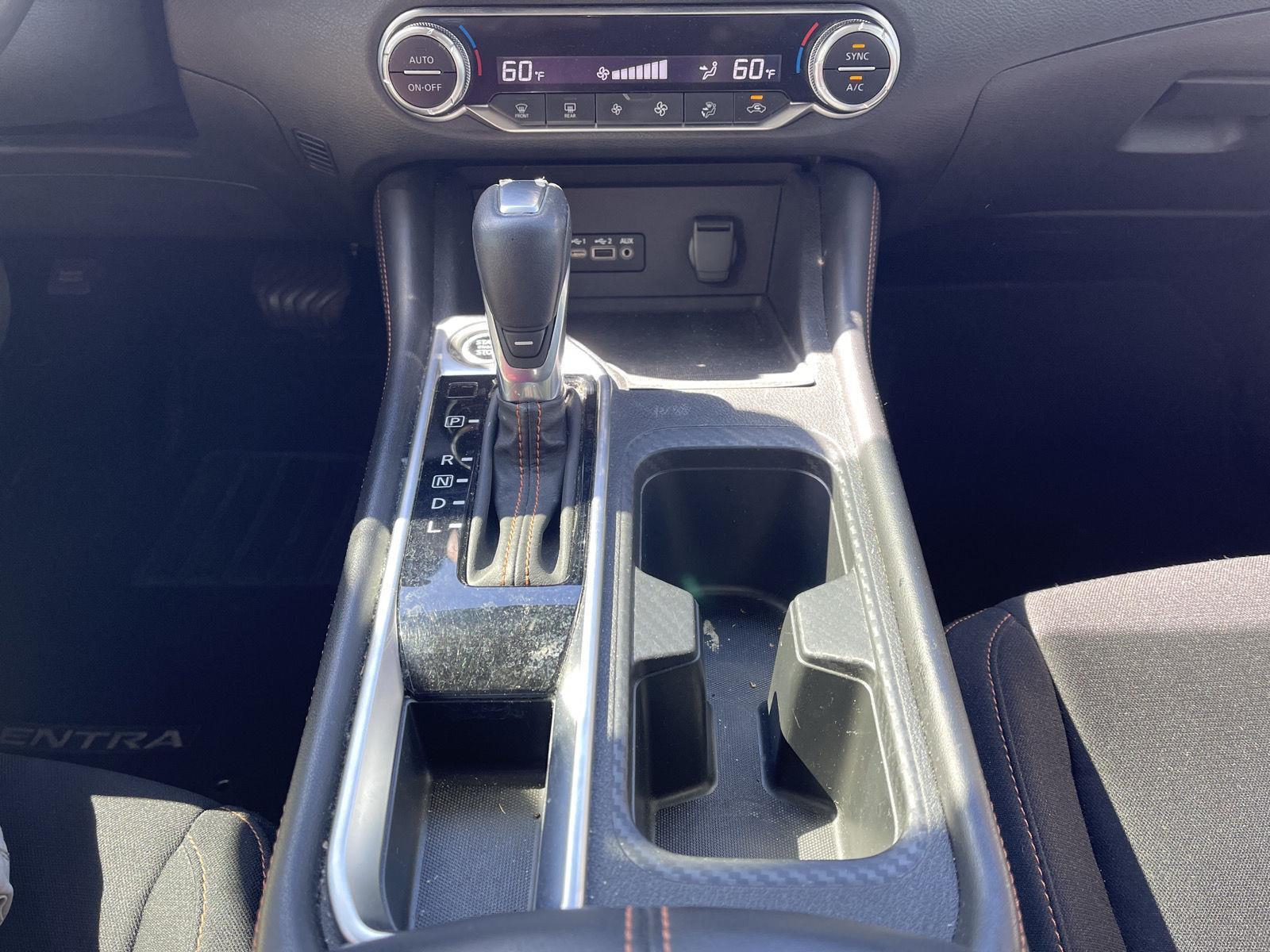 2021 Nissan Sentra SR photo 10