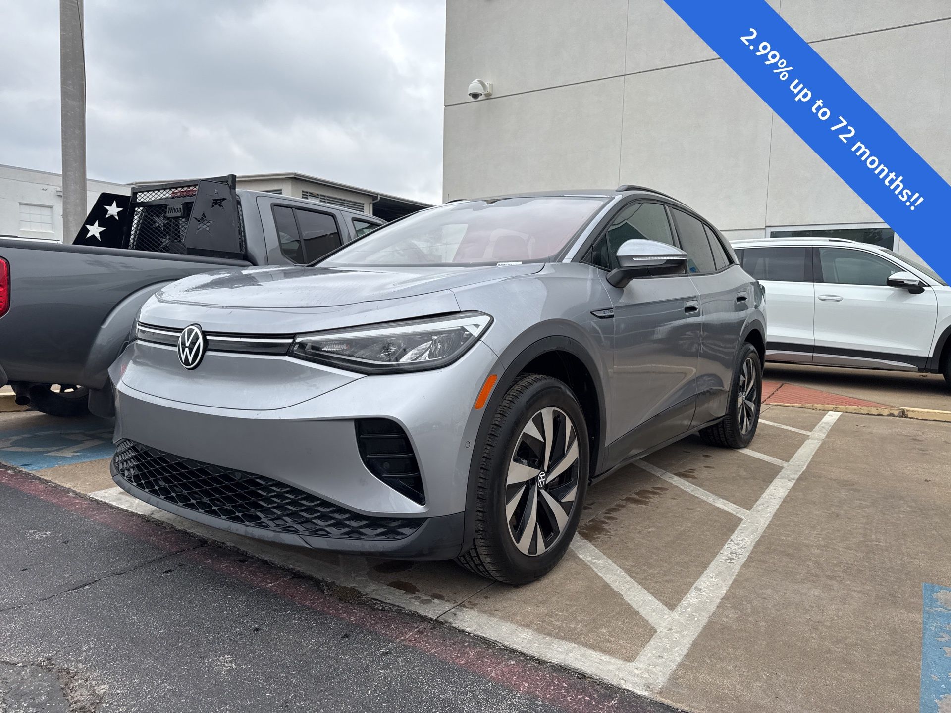 2023 Volkswagen ID.4 PRO's photo