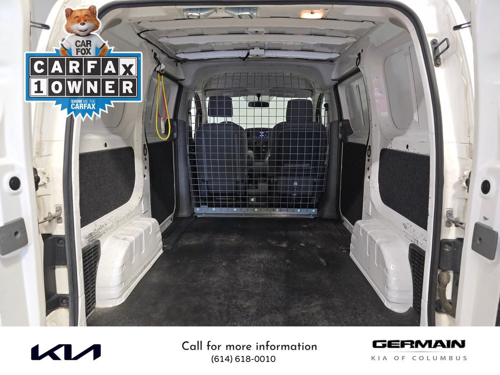 2020 Nissan NV200 SV photo 16