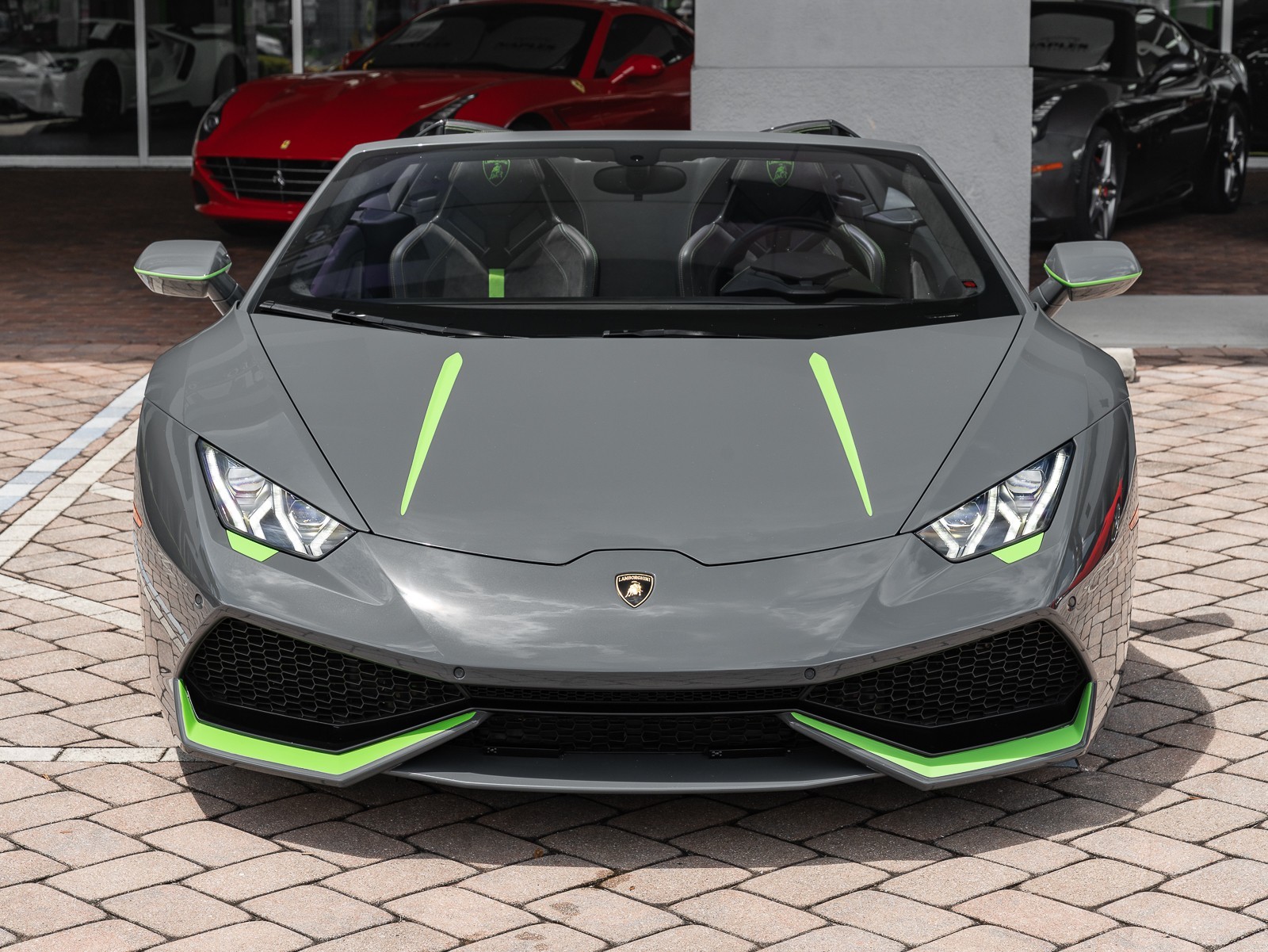 2016 Lamborghini Huracan LP 610-4 Spyder photo 17