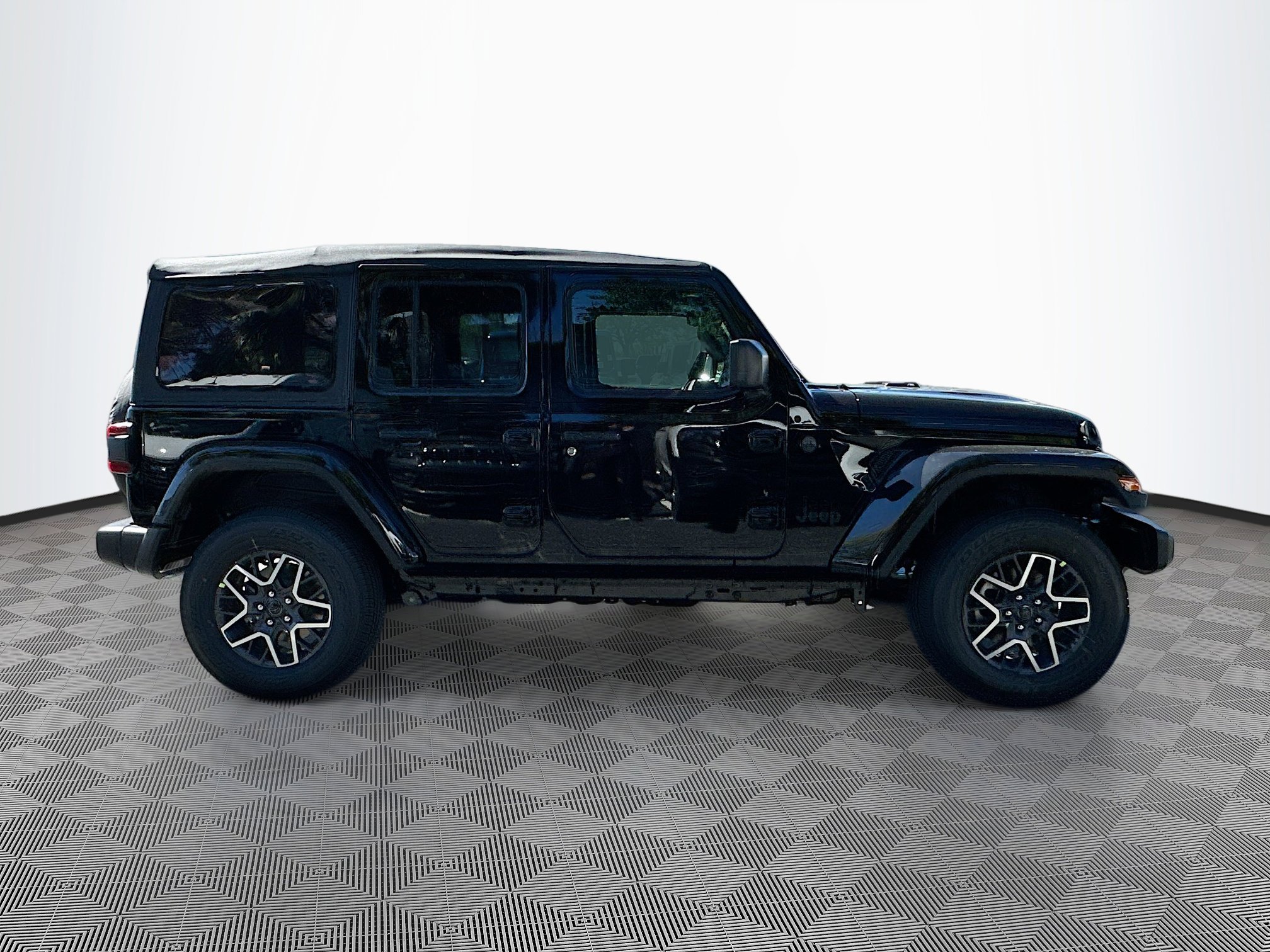 2025 Jeep Wrangler Sahara photo 3