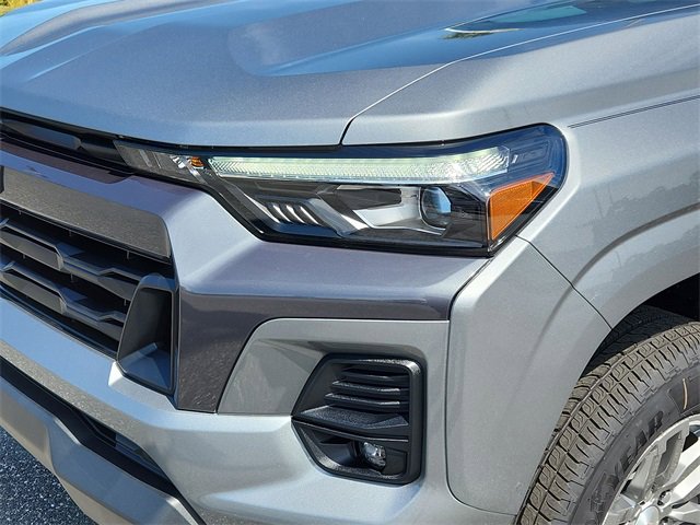 2026 Chevrolet Colorado LT photo 13