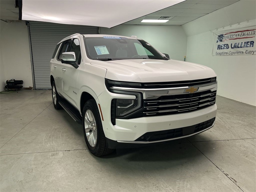 2025 Chevrolet Tahoe Premier's photo