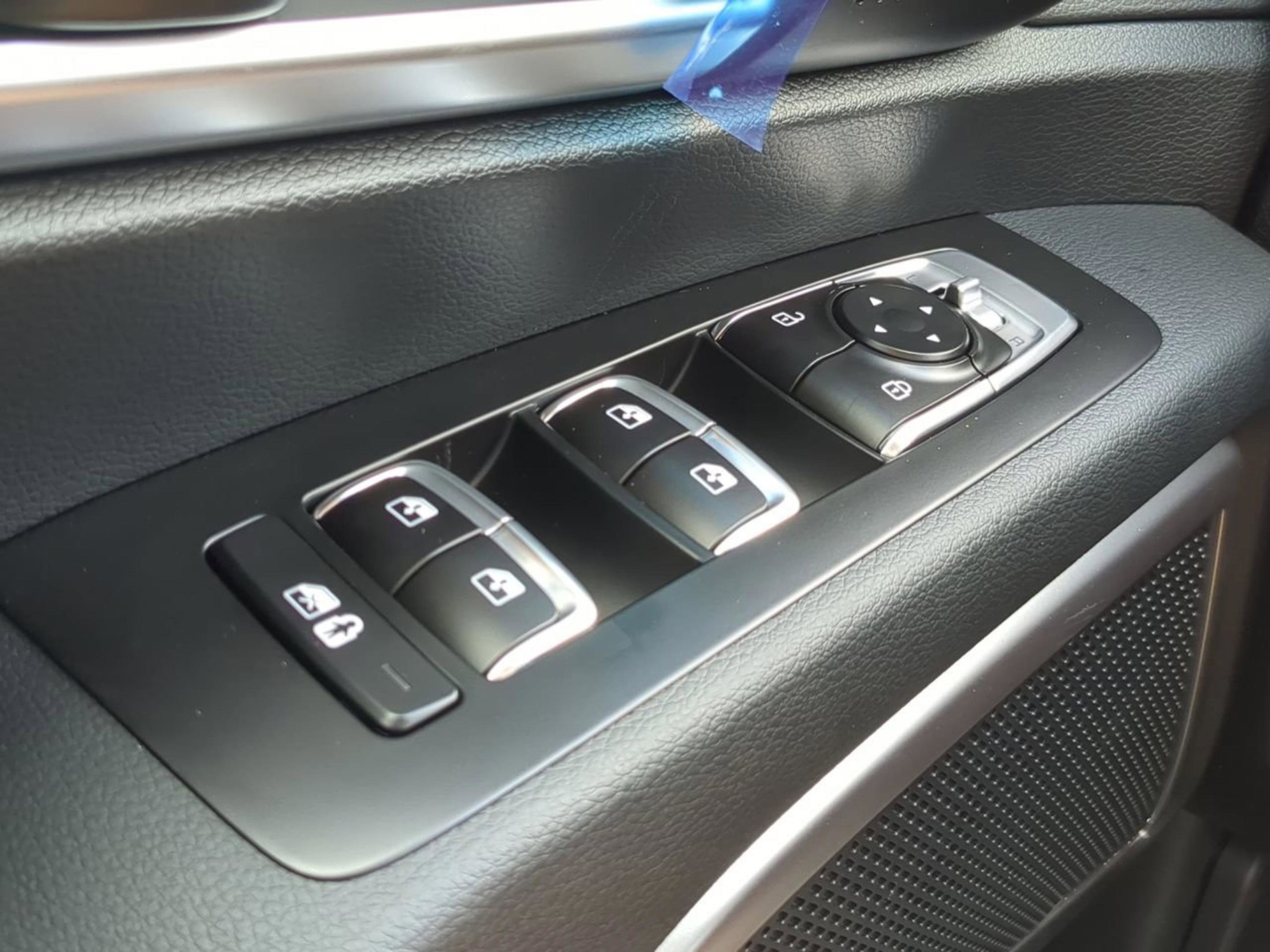 2025 Kia Telluride S photo 21