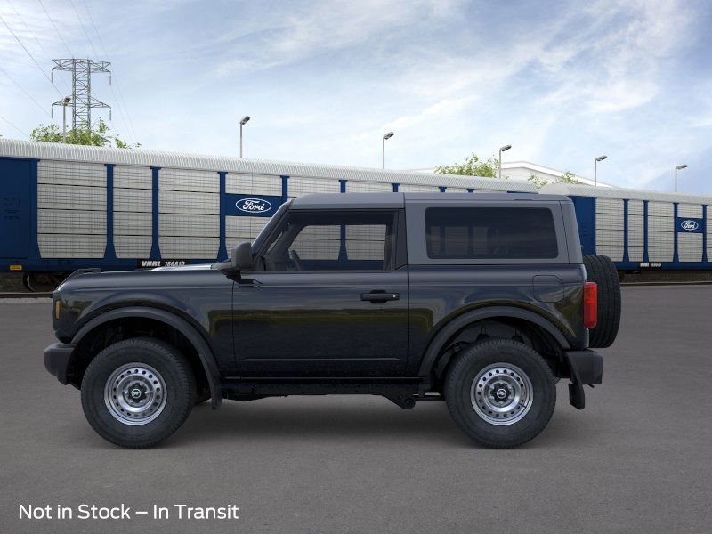 2025 Ford Bronco Base photo 2