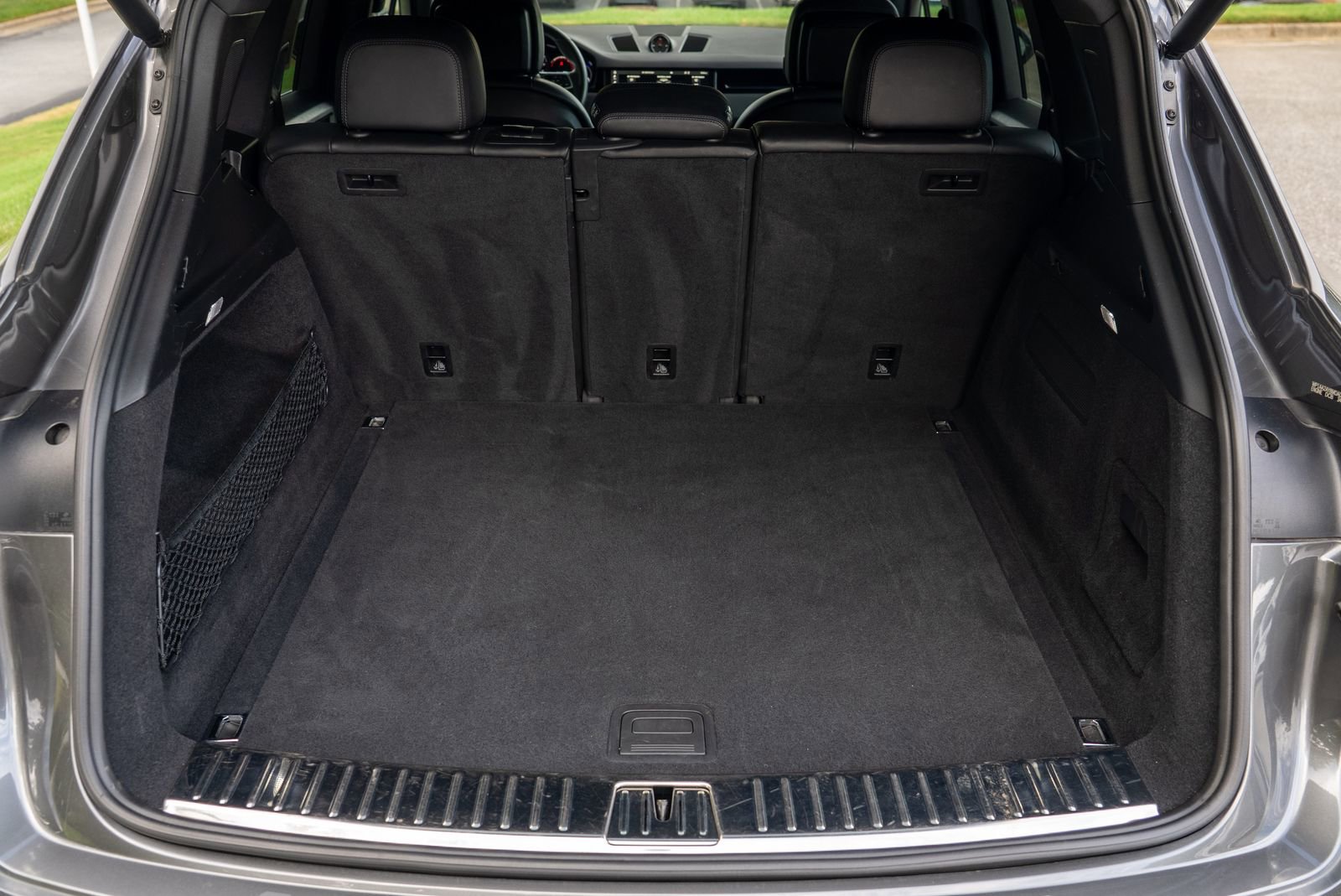 2021 Porsche Cayenne Base photo 14