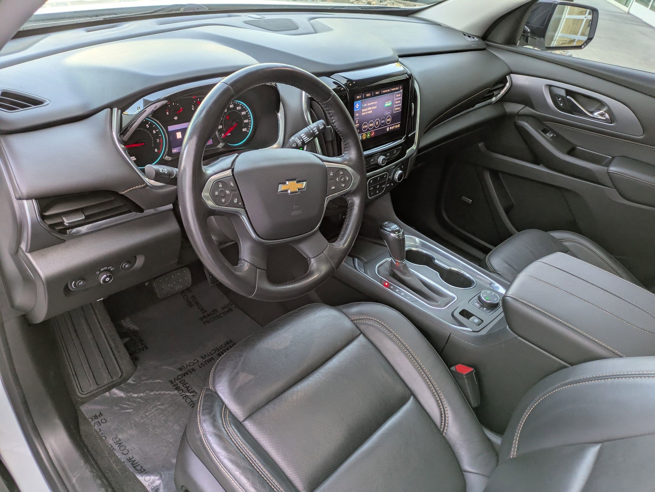 2020 Chevrolet Traverse Premier photo 13