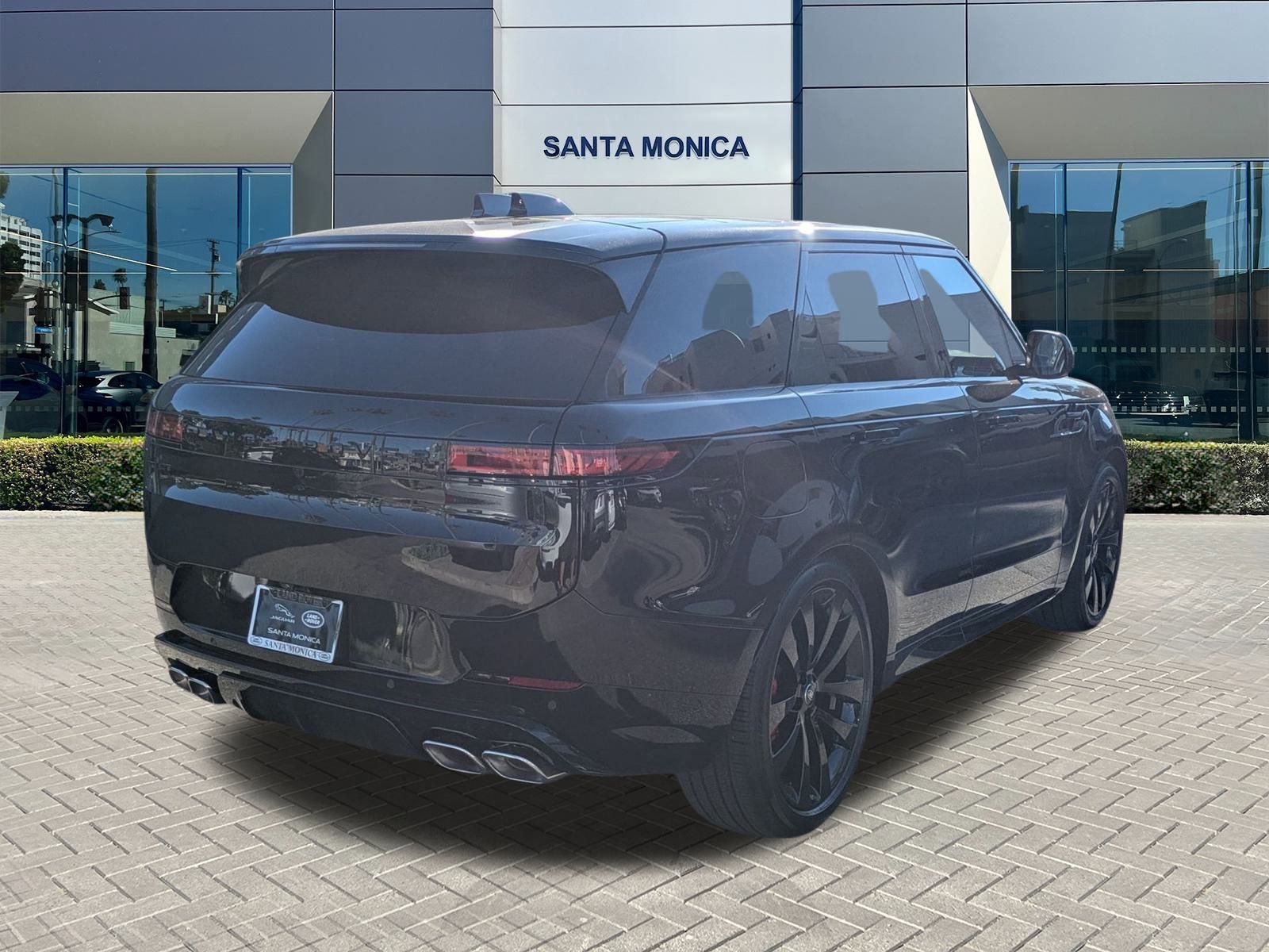 2025 Land Rover Range Rover Sport SE photo 2