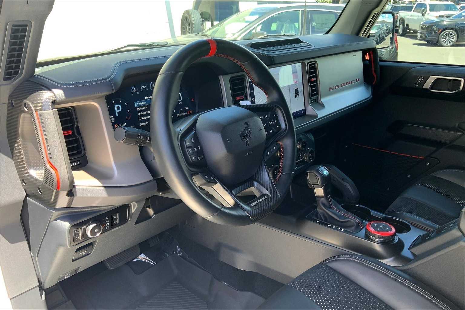 2023 Ford Bronco Raptor photo 3