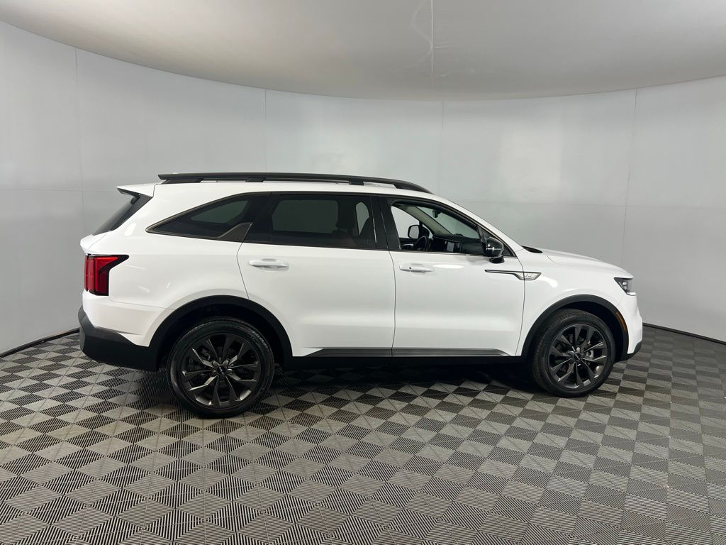 2023 Kia Sorento X-Line SX Prestige photo 3