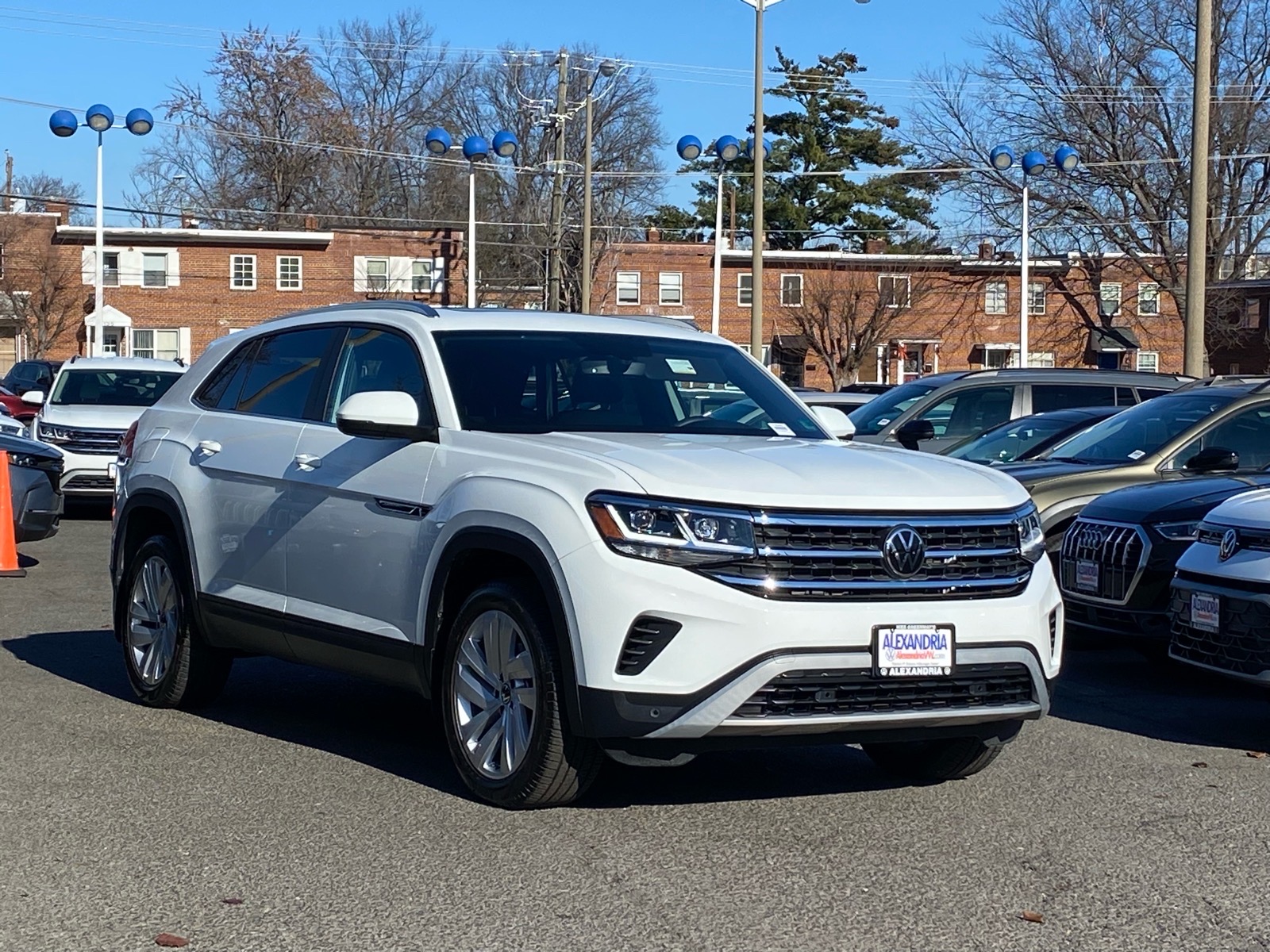 2023 Volkswagen Atlas Cross Sport SE w/Tech