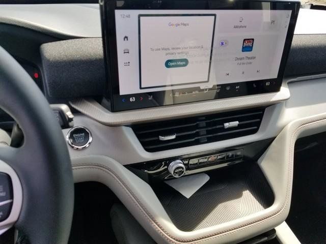 2025 Ford Explorer photo 23