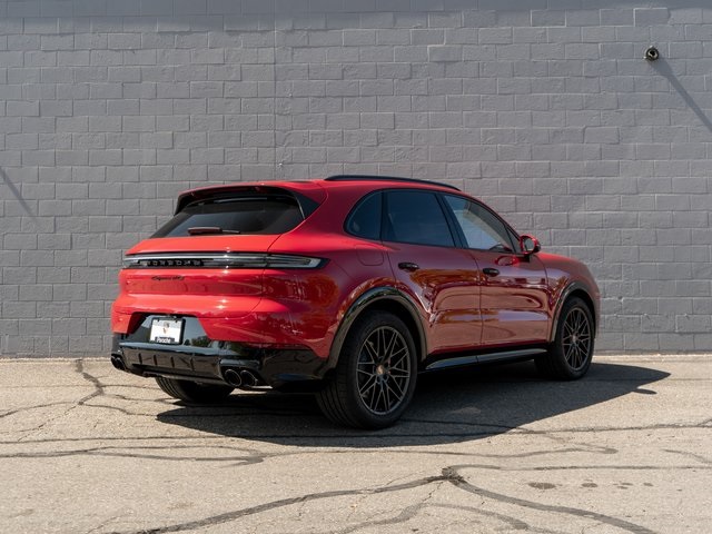 2026 Porsche Cayenne GTS photo 7