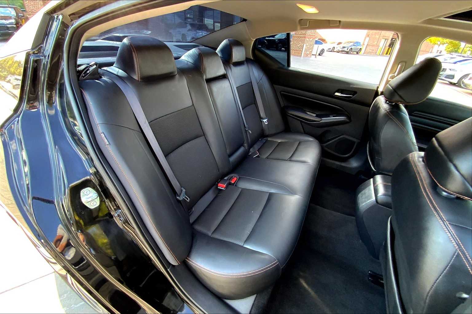 2019 Nissan Altima 2.5 SR photo 20