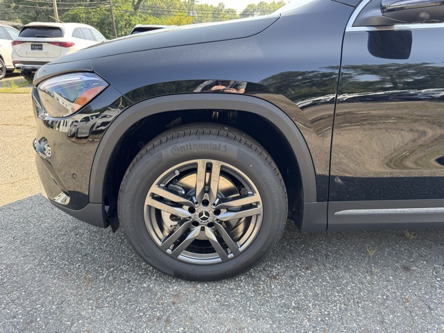 2026 Mercedes Benz GLA 250 4MATIC photo 3