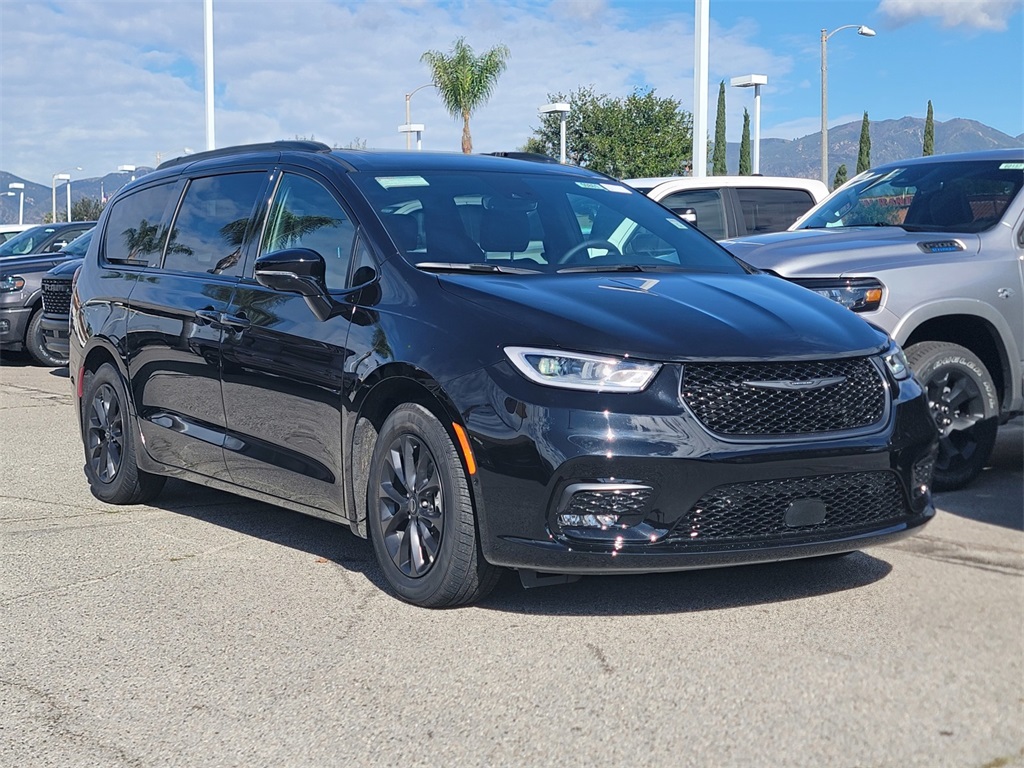 2025 Chrysler Pacifica