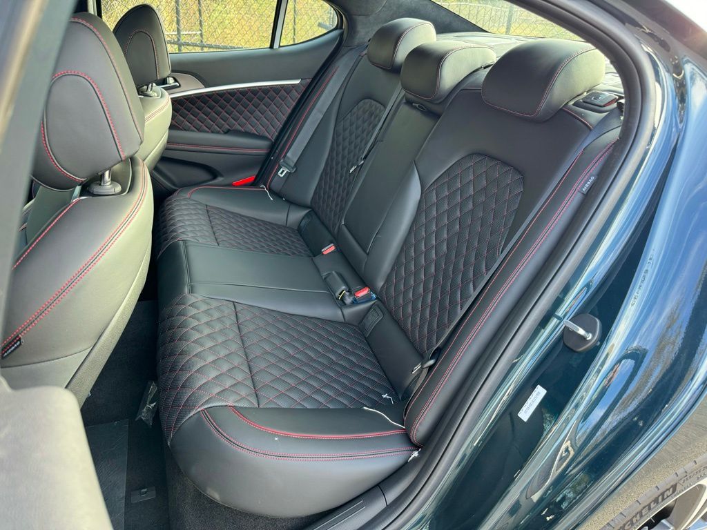 2025 Genesis G70 3.3T Sport Advanced photo 21