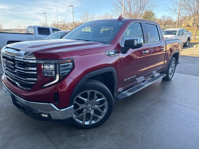 2023 GMC Sierra 1500 SLT's photo