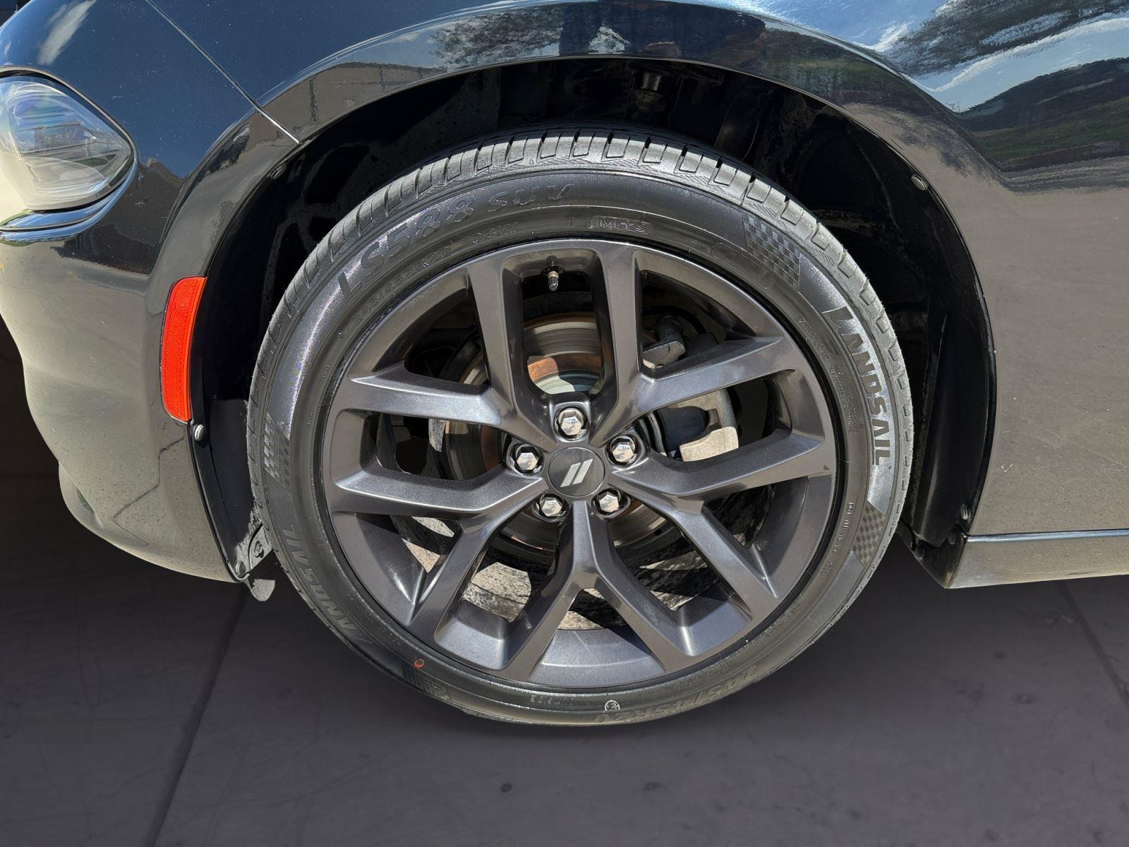 2021 Dodge Charger SXT photo 14