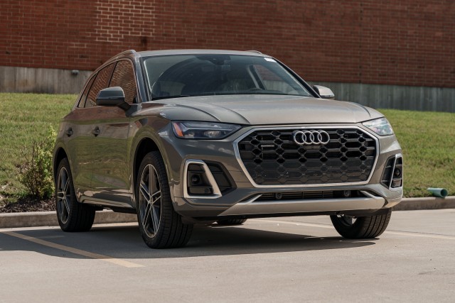2025 Audi Q5e S line Premium Plus