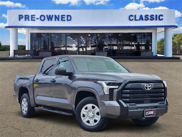 2023 Toyota Tundra SR's photo