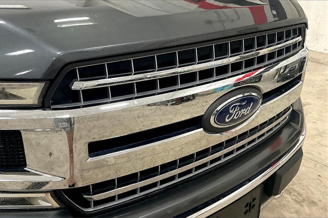 2019 Ford F-150 XLT photo 16