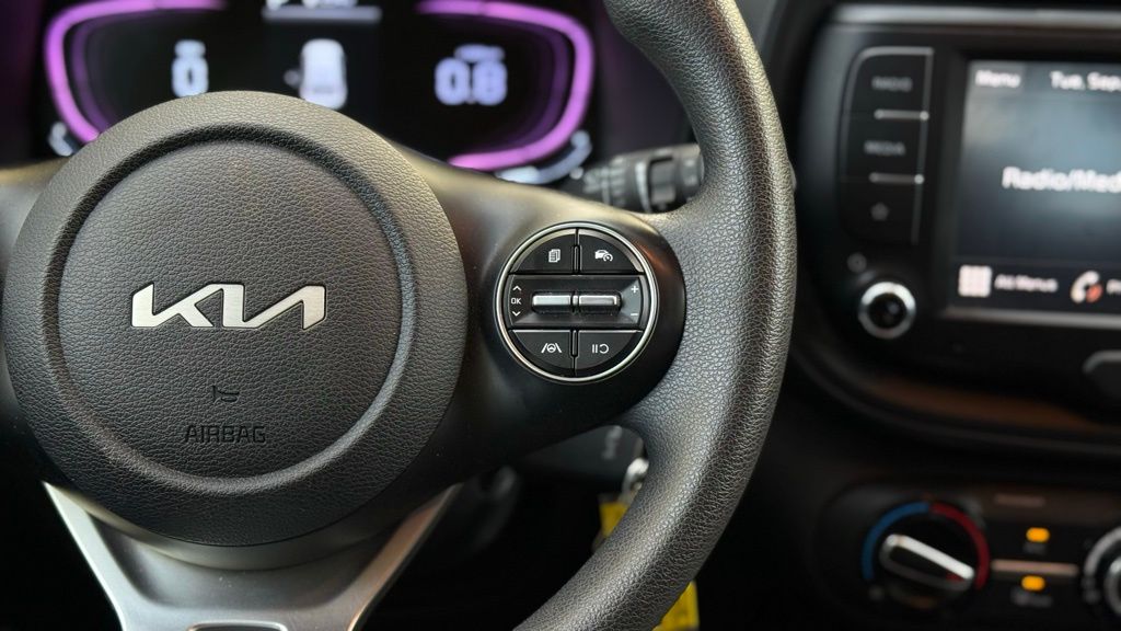 2024 Kia Soul LX photo 17
