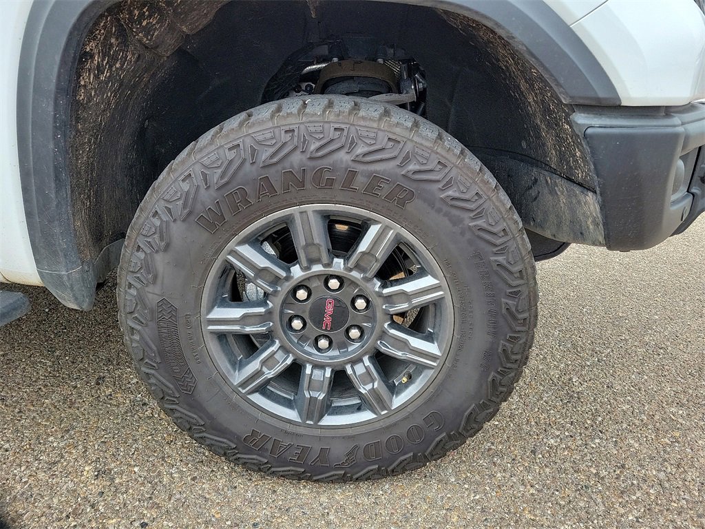 2024 Gmc Sierra 1500 AT4X photo 14