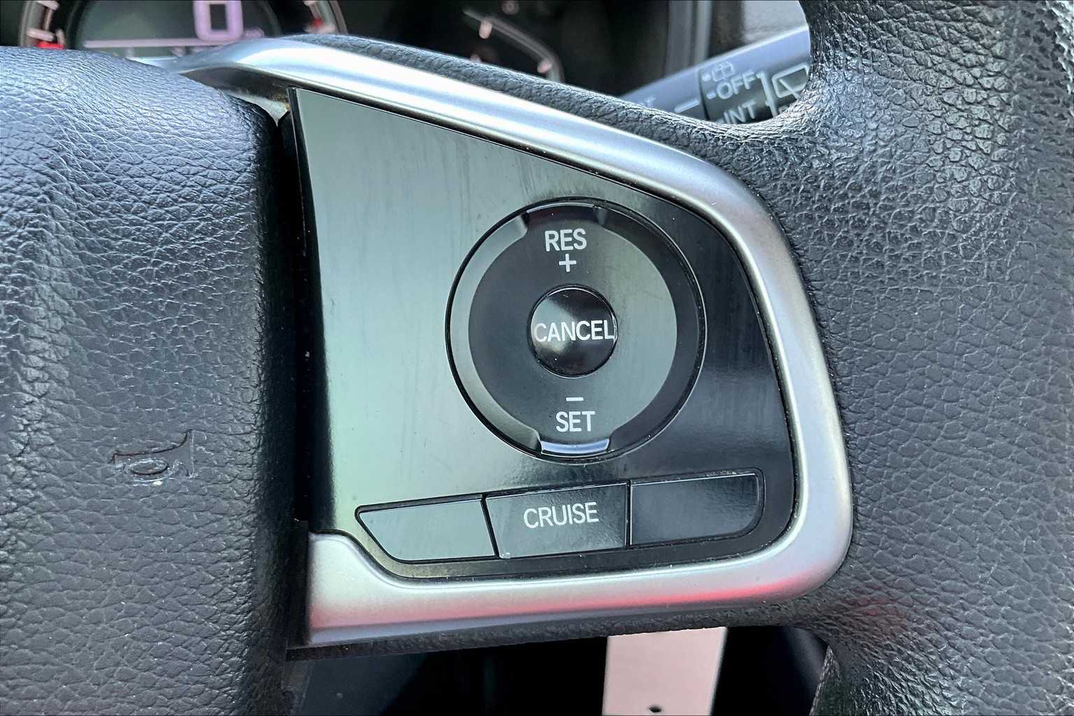 2017 Honda CR-V LX photo 19