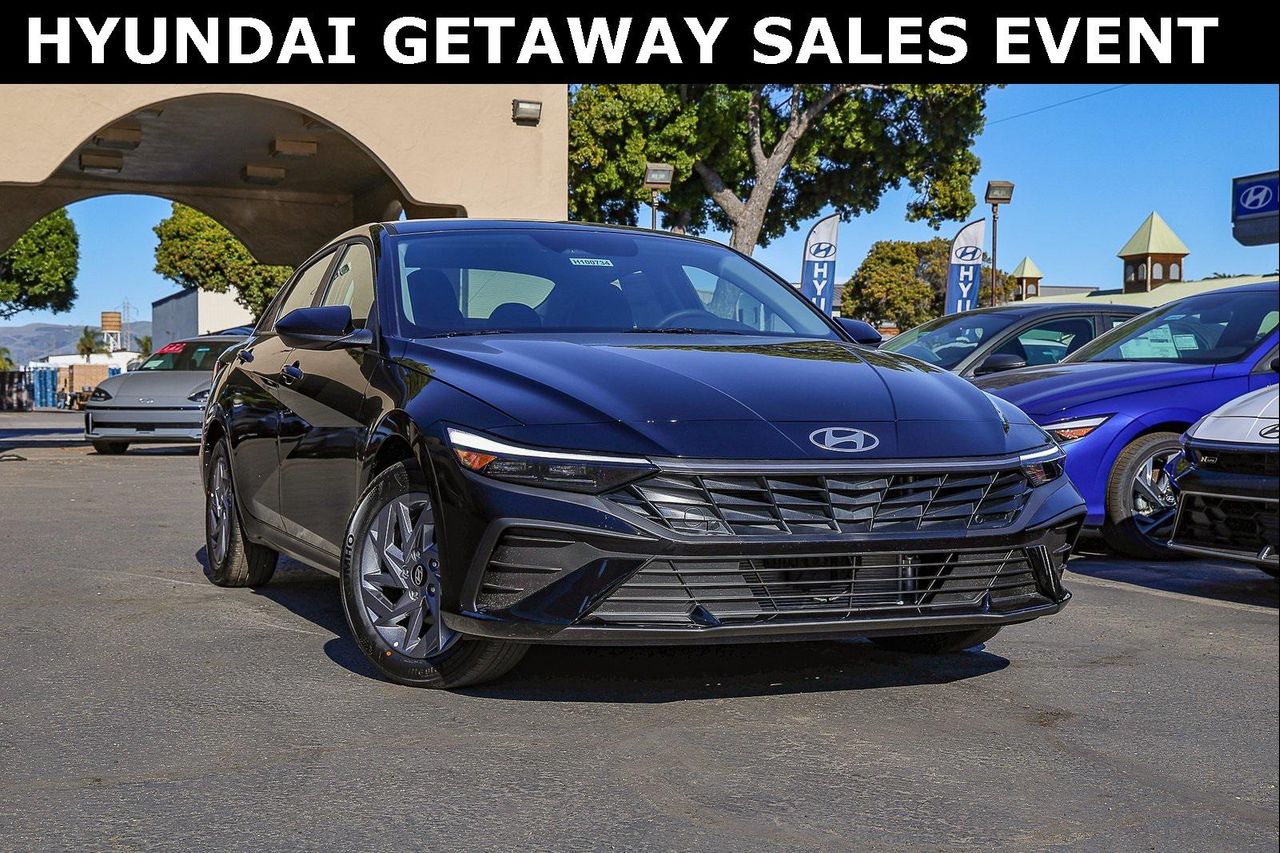 2026 Hyundai Elantra Blue's photo