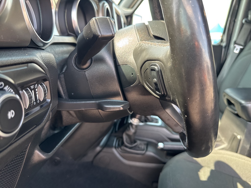 2020 Jeep Wrangler Unlimited Willys photo 39