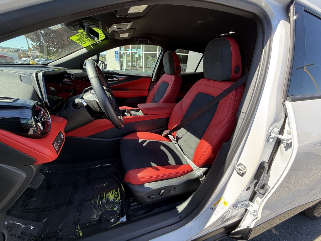 2024 Chevrolet Blazer EV RS photo 7