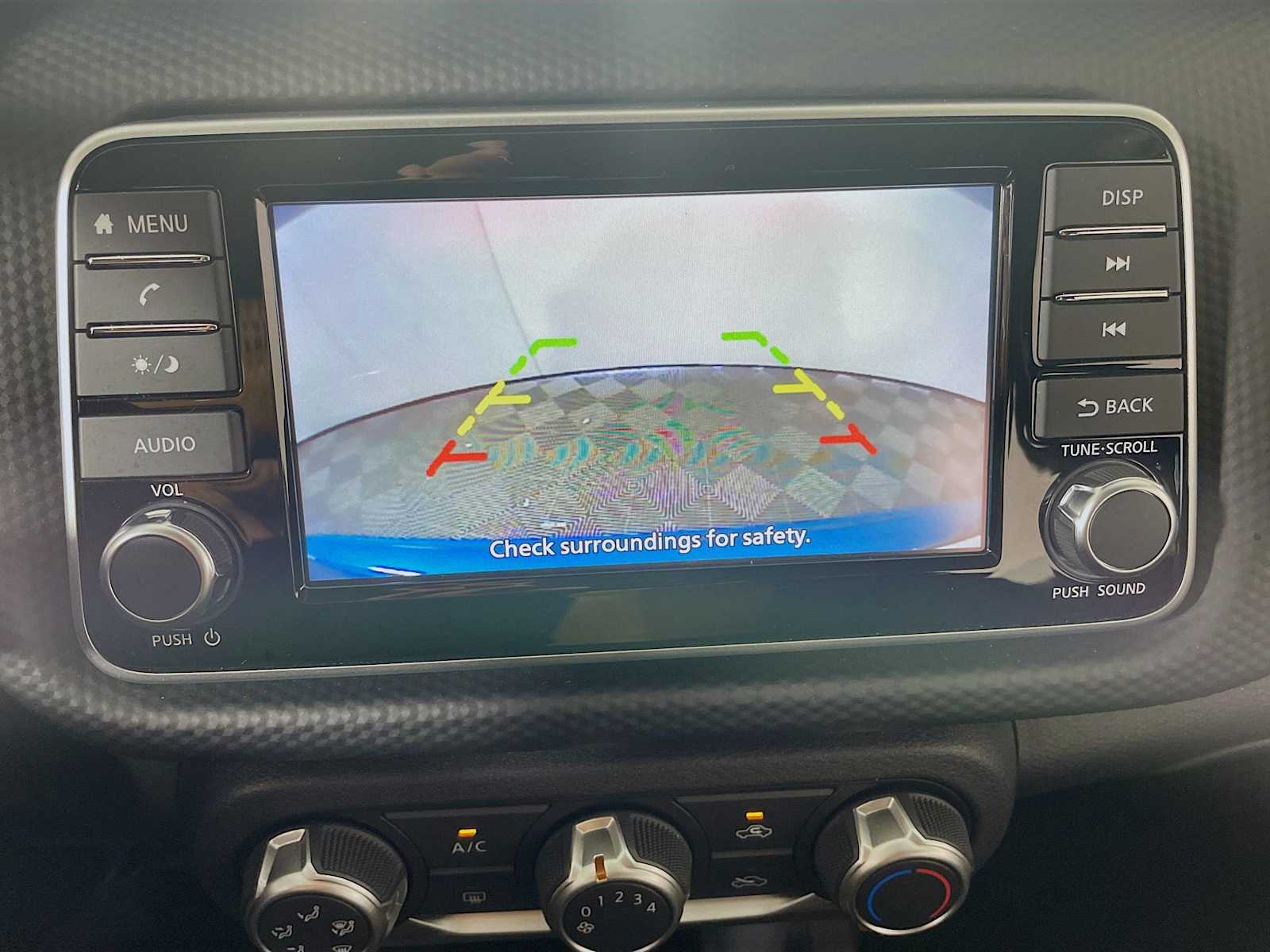2024 Nissan Kicks S photo 9