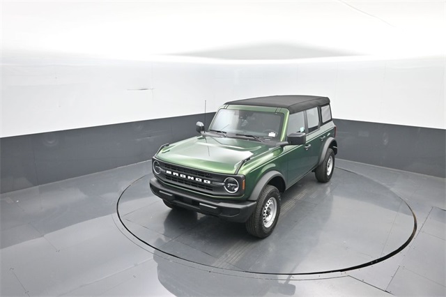 2025 Ford Bronco Base photo 12