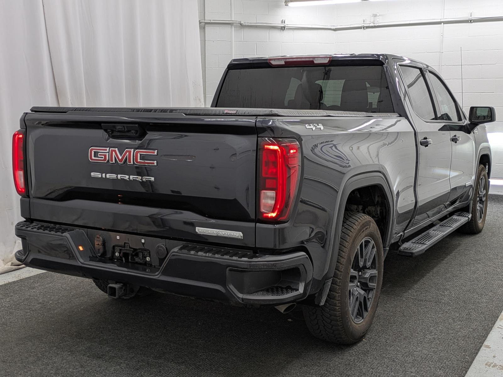 2023 Gmc Sierra 1500 Elevation photo 2
